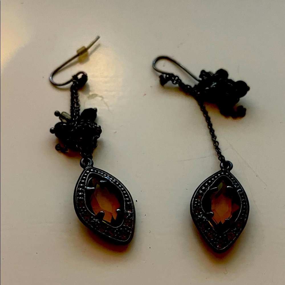 Elegant Black Dangle Earrings- Vintage